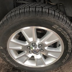 Zippys Car Wash - No tire shine applied- wheels are still dirty. Photo taken after $21 wash