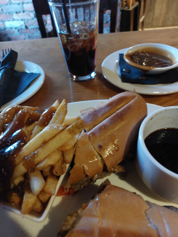 LEO’S KITCHEN AND BAR Updated May 2024 4340 2nd Avenue, Edson