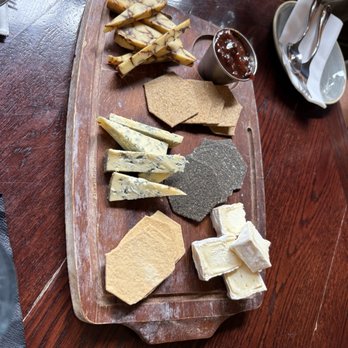 J.T. Pim's - Cheese plate - Cocktail Bars Near Me - Dublin, D J.T. Pim's - Cheese plate - Cocktail Bars Near Me - Dublin, D