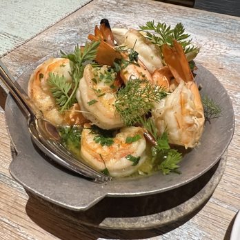 Noah Restaurant - Shrimp scampi - Portuguese Near Me - A dos Cunhados, 11 Noah Restaurant - Shrimp scampi - Portuguese Near Me - A dos Cunhados, 11