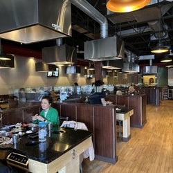 Gom Shabu Shabu - Inside