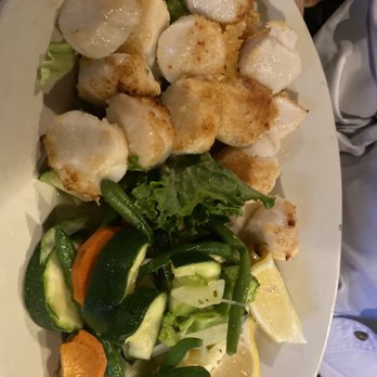 Boston Sail Loft - Undercooked Broiled Sea Scallops...undercooked and not seasoned - Bars Near Me - Boston, Massachusetts Boston Sail Loft - Undercooked Broiled Sea Scallops...undercooked and not seasoned - Bars Near Me - Boston, Massachusetts