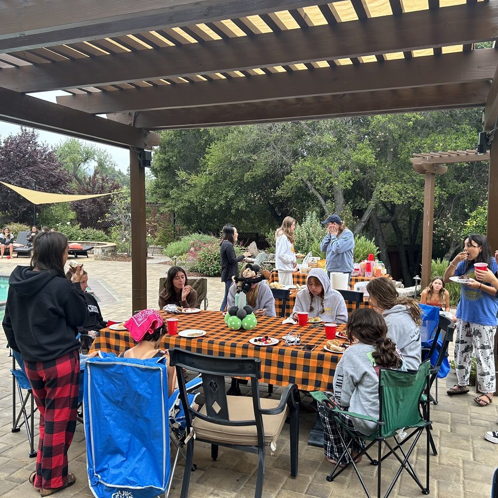 Fun Clown For Kids - Decorations - Party & Event Planning Near Me Fun Clown For Kids - Decorations - Party & Event Planning Near Me