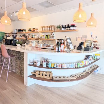 Chill Charleston - Love the set up - Wine Bars Near Me - Charleston, South Carolina Chill Charleston - Love the set up - Wine Bars Near Me - Charleston, South Carolina