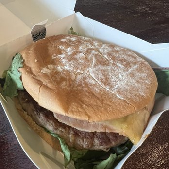 Crikey Café - Food Court Near Me - Beerwah, QLD