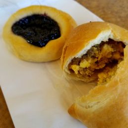 Blueberry fruit and sausage+egg+cheese