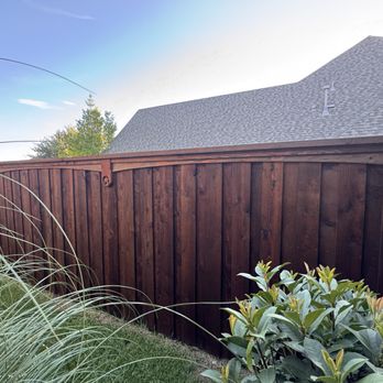 Cattlemen Fencing - Premium arched trim and Texas star corbel decorative cedar fence in Haslet, TX - Fences & Gates Near Me - Justin, Texas Cattlemen Fencing - Premium arched trim and Texas star corbel decorative cedar fence in Haslet, TX - Fences & Gates Near Me - Justin, Texas