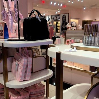 Victoria's Secret - Lingerie Near Me - Northridge, California Victoria's Secret - Lingerie Near Me - Northridge, California