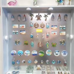 Spring Hill Souvenirs & More - Magnets