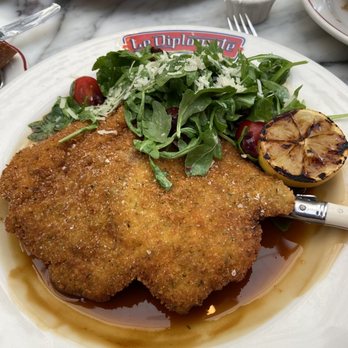 Le Diplomate - Chicken fricassee - Brasseries Near Me - Washington, DC, District of Columbia