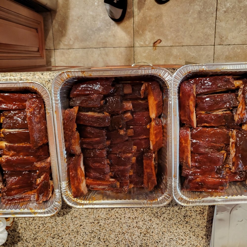 Ronis Ribs Logo