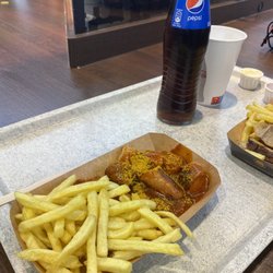 Pommesfreunde - Currywurst