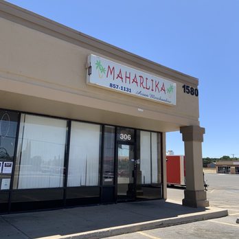 Maharlika Asian Mechandise - entrance - International Grocery Near Me - El Paso, Texas Maharlika Asian Mechandise - entrance - International Grocery Near Me - El Paso, Texas