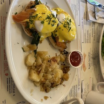 Old John's Diner - Spinach salmon Benedict - Diners Near Me - New York, New York Old John's Diner - Spinach salmon Benedict - Diners Near Me - New York, New York