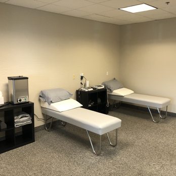 The Well Chiropractic Clinic - Therapy area - Chiropractors Near Me - Mesa, Arizona The Well Chiropractic Clinic - Therapy area - Chiropractors Near Me - Mesa, Arizona