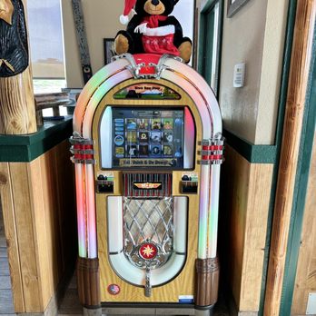 Black Bear Diner Fort Worth Alliance - Love the decor - Diners Near Me - Fort Worth, Texas