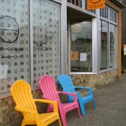 Hemma Community Acupuncture - Have a seat in these chairs after your session.