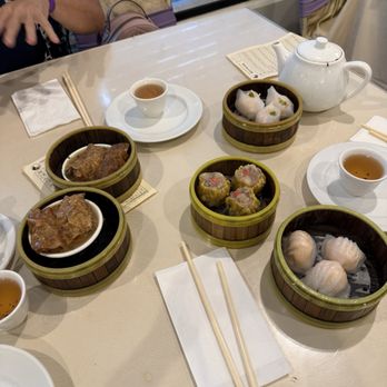 Legend Seafood Restaurant - Dim Sum Near Me - Honolulu, Hawaii