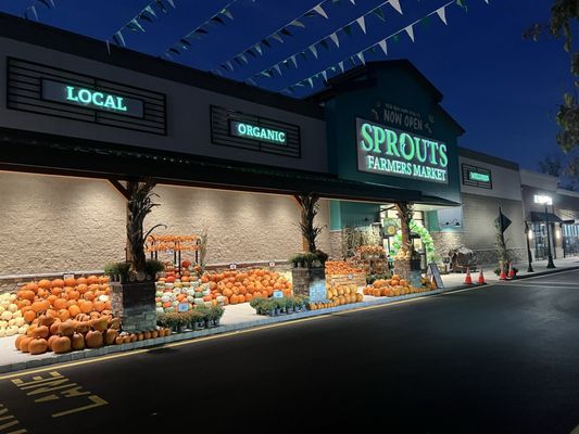 Sprouts Farmers Market by null