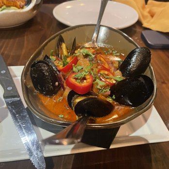 de Fuego - Mussels with chorizo - Latin American Near Me - Clackamas, Oregon de Fuego - Mussels with chorizo - Latin American Near Me - Clackamas, Oregon