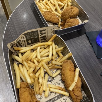 Main Event Oklahoma City - TENDERS & FRIES COMBO BONELESS WINGS - Arcades Near Me - Oklahoma City, Oklahoma