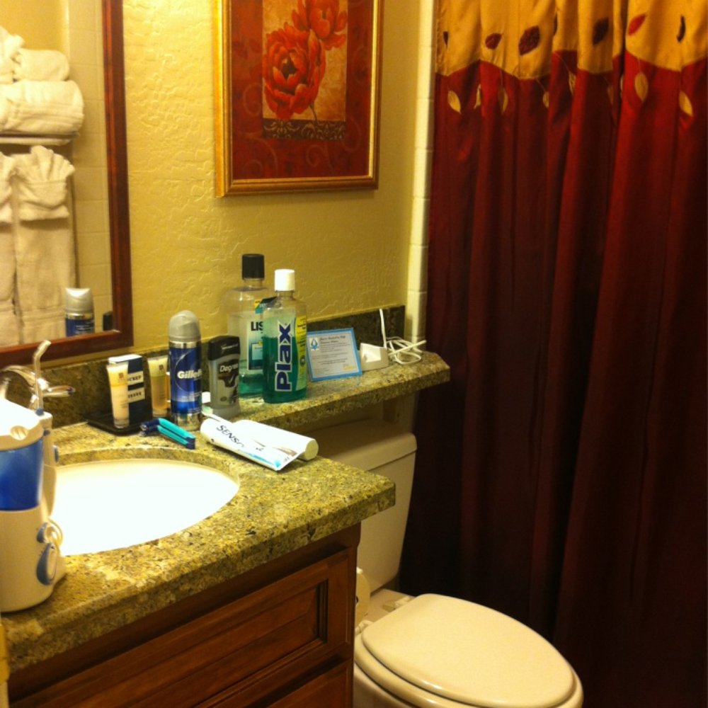 Bay Meadows Resort - Clean cute and updated bathroom - Resorts Near Me - Big Bear Lake, California