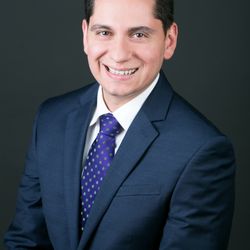 Dr.Bavand Youssefzadeh
Cornea/Refractive Surgeon