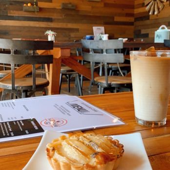 Farmhouse Cafe - Breakfast & Brunch Near Me - Honolulu, Hawaii