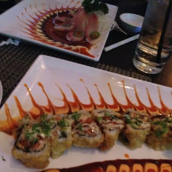 Sip Wine Bar & Kitchen - Amazing spicy tuna tempura roll and Hamachi Jalapeño - Wine Bars Near Me - Boston, Massachusetts