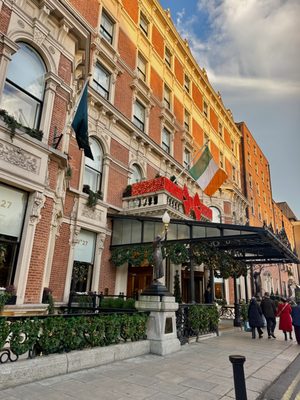 The Shelbourne, Autograph Collection by null