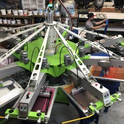 King Screen Printing - In house services for small retail runs or larger wholesale production runs.
