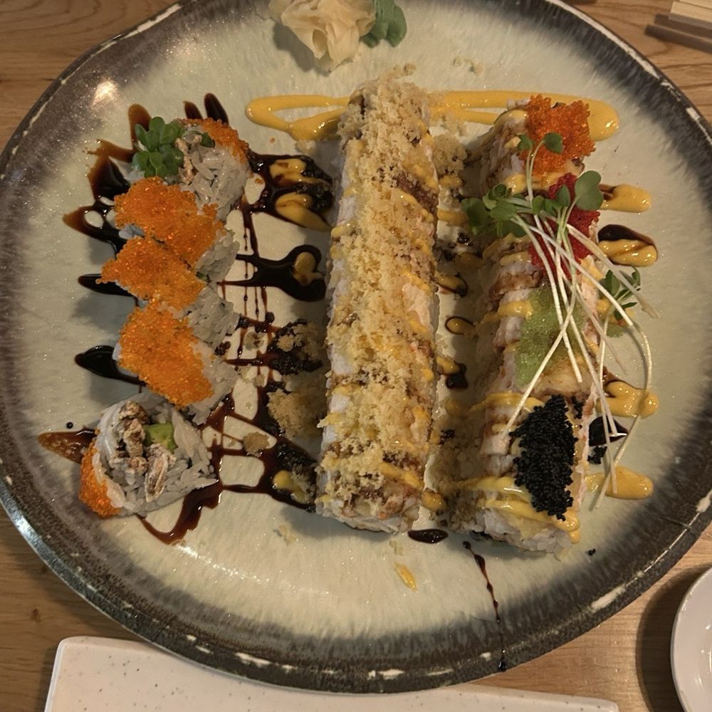 Sushi ya roll, soft shell crab, and tuna Sushi ya roll, soft shell crab, and tuna