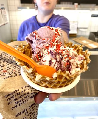 Jeni's Splendid Ice Creams by null