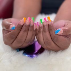 Luxe Nails
