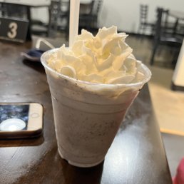 Small Oreo shake