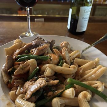 Lucia's Tavola - Theee fighting sisters dish chicken sausage and shrimp - Italian Near Me - Ayer, Massachusetts Lucia's Tavola - Theee fighting sisters dish chicken sausage and shrimp - Italian Near Me - Ayer, Massachusetts