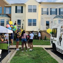 Basket Treats|The Dessert Junkie - Dessert Truck