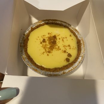 Slow Hand BBQ - Key Lime Mini Pie - Barbeque Near Me - Pleasant Hill, California Slow Hand BBQ - Key Lime Mini Pie - Barbeque Near Me - Pleasant Hill, California