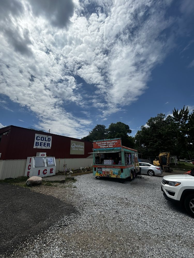 Tropical Bubbles Cafe Logo