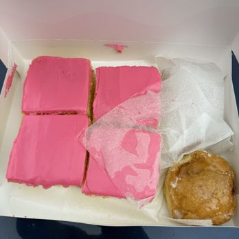 La Esmeralda Bakery - Bakeries Near Me - San Antonio, Texas La Esmeralda Bakery - Bakeries Near Me - San Antonio, Texas