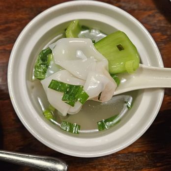 Lily's Chinese Food - Chicken wonton soup - Chinese Near Me - Selden, New York Lily's Chinese Food - Chicken wonton soup - Chinese Near Me - Selden, New York