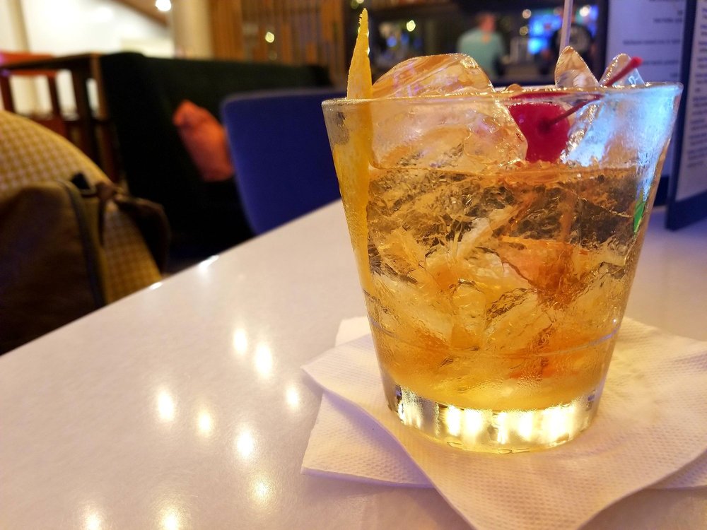 Bar 352 Image
