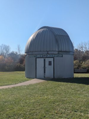 Frosty Drew Observatory and Science Center by null