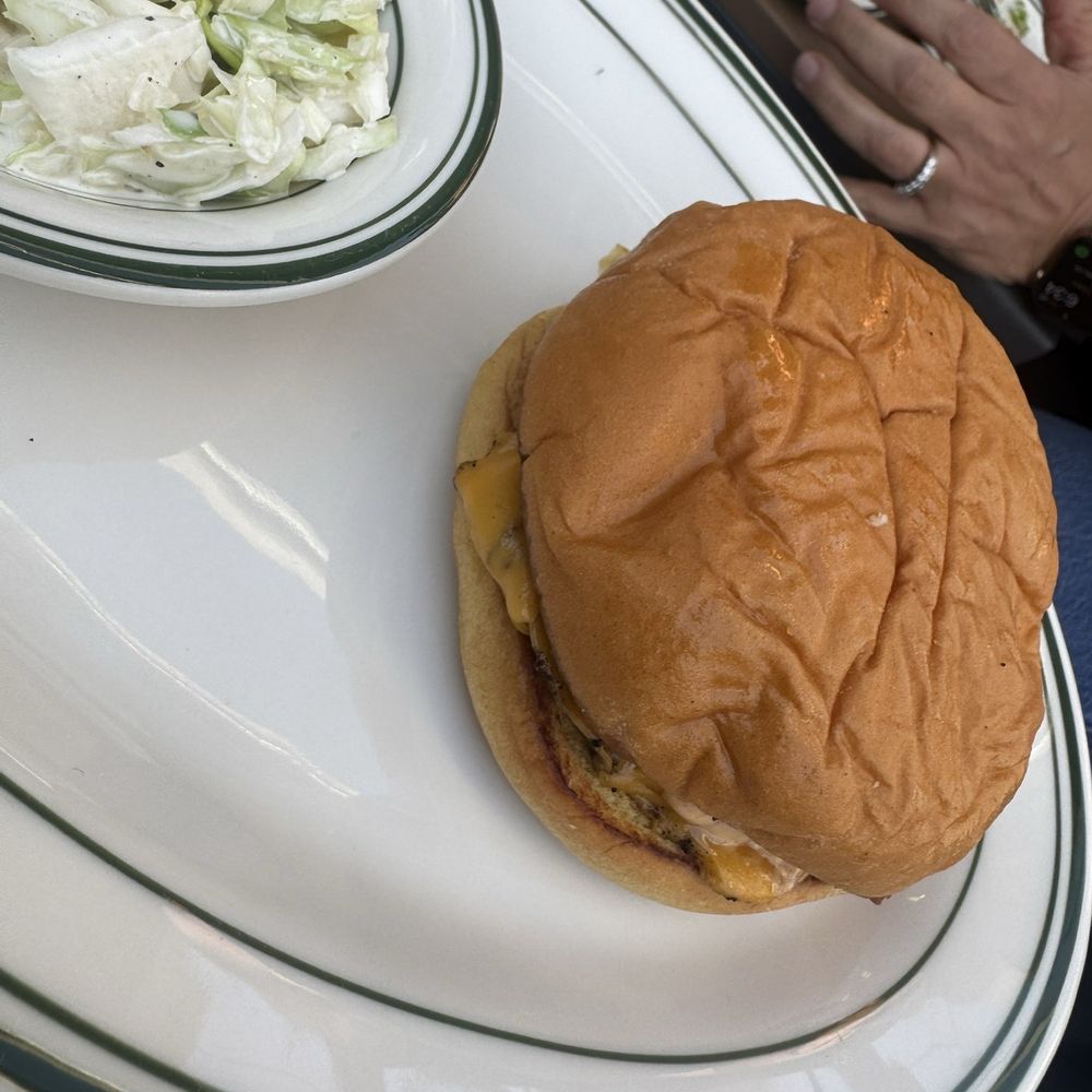Love Hour - Single original smash burger - Burgers Near Me - Los Angeles, California