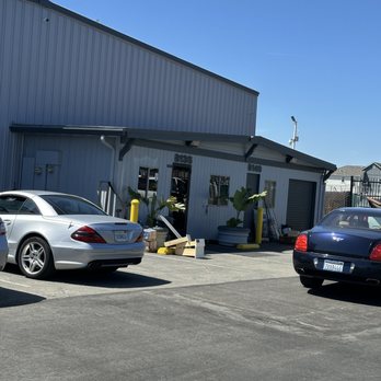 Vanguard Auto Body - Auto Repair Near Me - Newark, California
