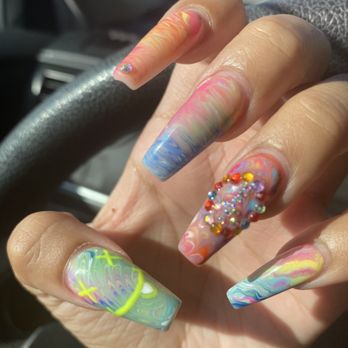 VIP Nails & Spa - Nail Salons Near Me - Lodi, California