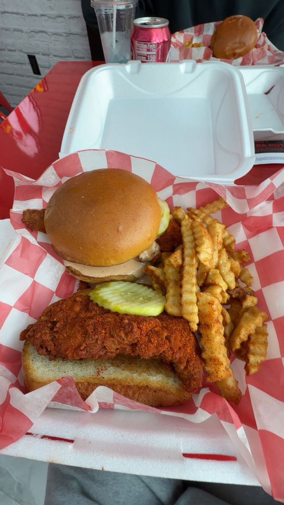 Louisiana’s Hot Chicken Logo