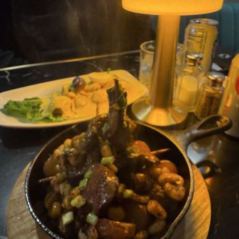 L’Punto - Peruvian Near Me - Moonachie, New Jersey