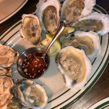 The Ten Bells Brooklyn - Dollar oysters - Wine Bars Near Me - Brooklyn, New York