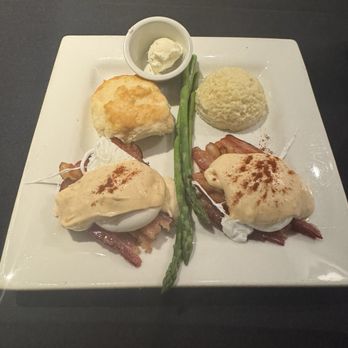 Midtown Cafe - Fried Green Tomato Benedict - Breakfast & Brunch Near Me - Nashville, Tennessee Midtown Cafe - Fried Green Tomato Benedict - Breakfast & Brunch Near Me - Nashville, Tennessee